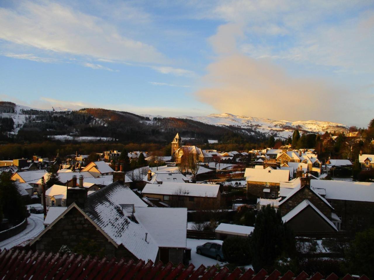 Pitlochry Youth Hostel פיטלוצ'רי מראה חיצוני תמונה